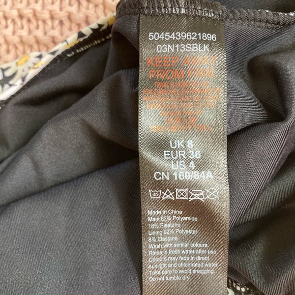 topshop one piece swimsuit black daisy print - Picture 2 of 2